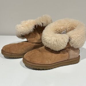 UGG Bailey Button II boots